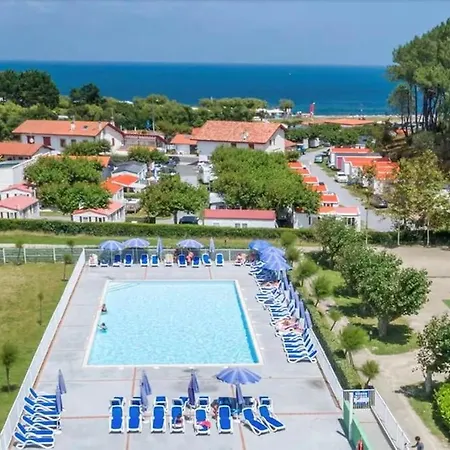 200 M De La Mer, 6 Personnes Apartment